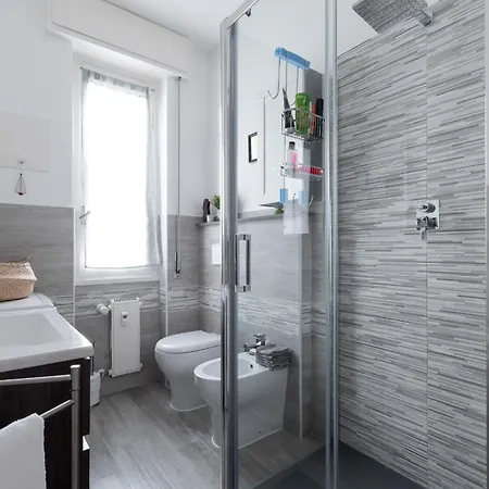 Spacious 4 Min To The Appartement