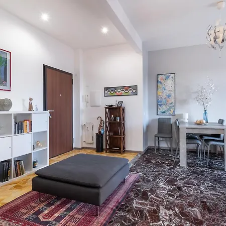Daire Spacious 4 Min To The *