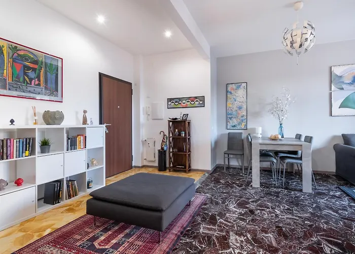 דירה Spacious 4 Min To The *