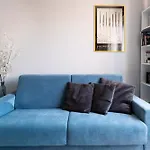 Spacious 4 Min To The شقة أرنزانو